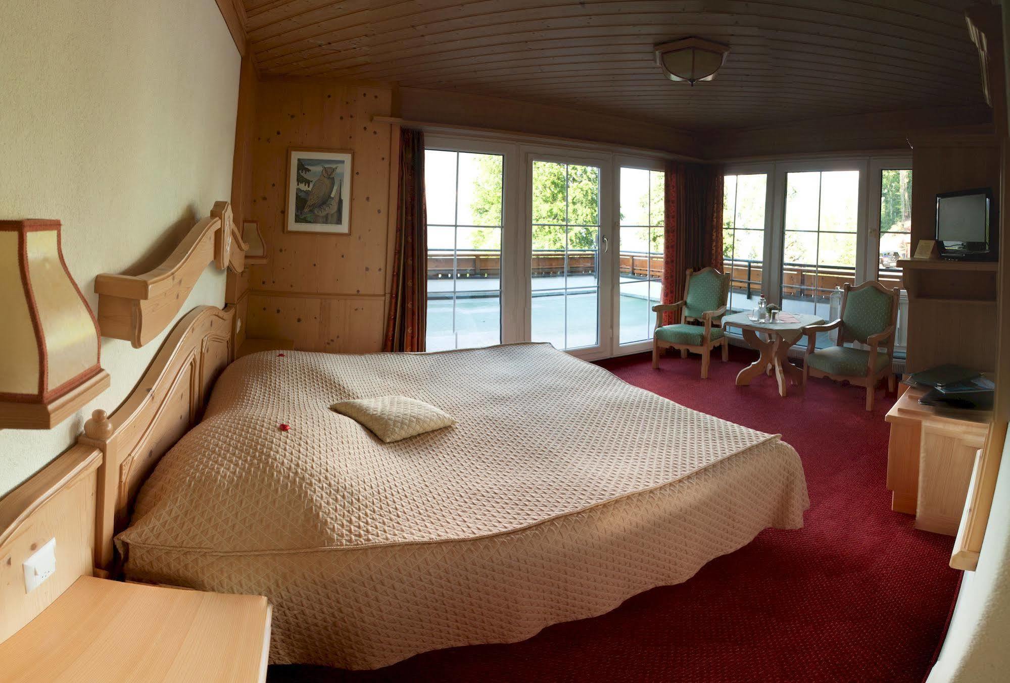 Seehotel Boutique Jägerhof-Hubertus Faulensee Exterior foto